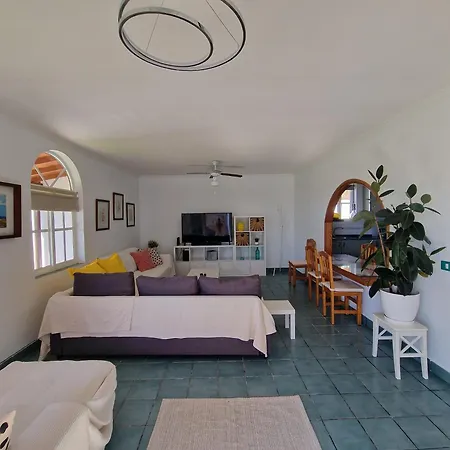 Villa Palmera Dorada *